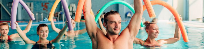 Aqua fitness instruktor