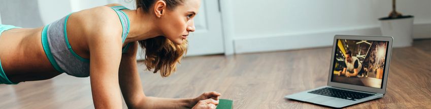 Maradj otthon! Vigyázz magadra!